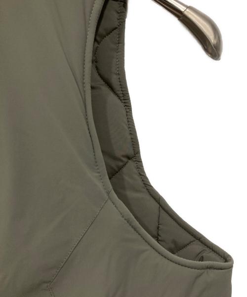 JOURNAL STANDARD relume（ジャーナルスタンダード レリューム）JOURNAL STANDARD relume (ジャーナルスタンダード レリューム) PADDING RV ベスト グレー サイズ:Mの古着・服飾アイテム