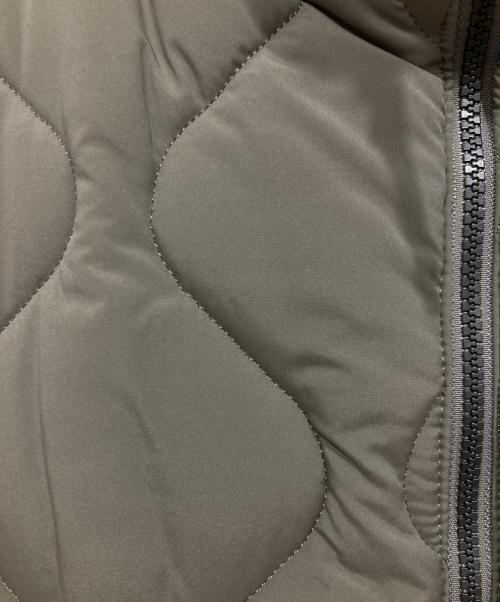 JOURNAL STANDARD relume（ジャーナルスタンダード レリューム）JOURNAL STANDARD relume (ジャーナルスタンダード レリューム) PADDING RV ベスト グレー サイズ:Mの古着・服飾アイテム