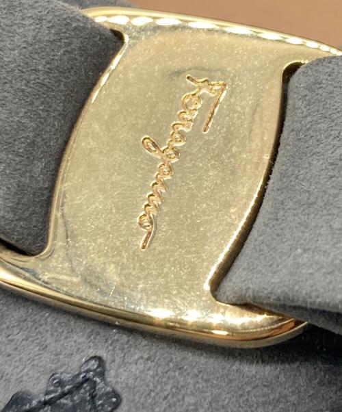 Salvatore Ferragamo（サルヴァトーレ フェラガモ）Salvatore Ferragamo (サルヴァトーレ フェラガモ) ヒールパンプス グレー×ブラック サイズ:6 1/2の古着・服飾アイテム