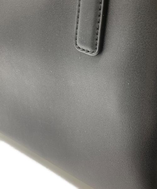 CHARLES & KEITH（チャールズアンドキース）CHARLES & KEITH (チャールズアンドキース) サイドファー2WAYショルダーバッグ ブラックの古着・服飾アイテム