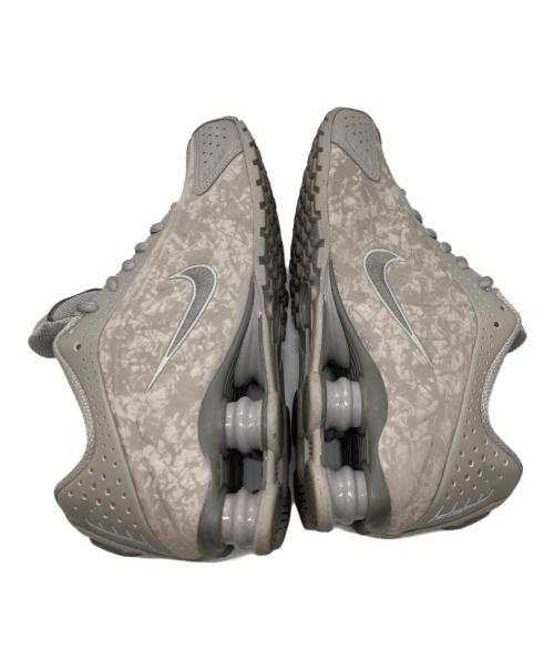NIKE（ナイキ）NIKE (ナイキ) SHOX R4/ショックス グレー サイズ:23の古着・服飾アイテム
