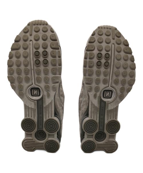 NIKE（ナイキ）NIKE (ナイキ) SHOX R4/ショックス グレー サイズ:23の古着・服飾アイテム