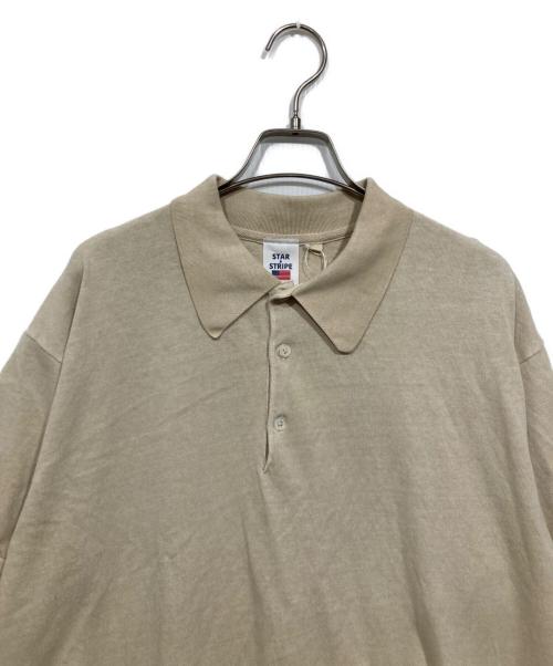 JOURNAL STANDARD（ジャーナルスタンダード）JOURNAL STANDARD (ジャーナルスタンダード) STAR&STRIPE オーバーFIT POLO SHIRTS ベージュ サイズ:FREEの古着・服飾アイテム