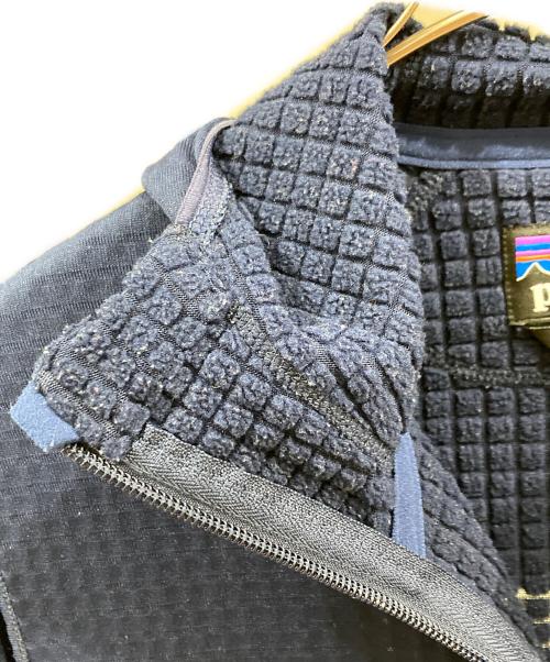 Patagonia（パタゴニア）Patagonia (パタゴニア) R1 フルジップ フーディ ネイビー サイズ:Ｍの古着・服飾アイテム