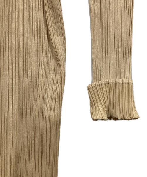 PLEATS PLEASE（プリーツプリーズ）PLEATS PLEASE (プリーツプリーズ) プリーツカーディガン ベージュ サイズ:4の古着・服飾アイテム