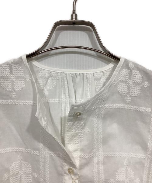 KAGURE（カグレ）KAGURE (カグレ) クロスステッチドロストブラウス ホワイト サイズ:Freeの古着・服飾アイテム