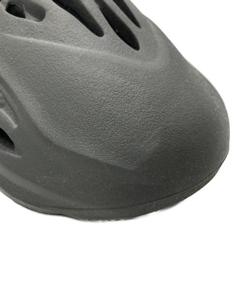 adidas（アディダス）adidas (アディダス) YEEZY FOAM RUNNER グレー サイズ:28.5cmの古着・服飾アイテム