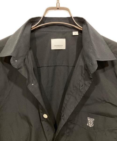 BURBERRY（バーバリー）BURBERRY (バーバリー) ロゴ刺繍シャツ ブラック サイズ:Ｍの古着・服飾アイテム