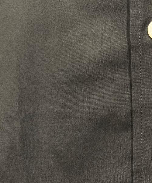 BURBERRY（バーバリー）BURBERRY (バーバリー) ロゴ刺繍シャツ ブラック サイズ:Ｍの古着・服飾アイテム