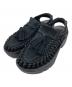 KEEN（キーン）の古着「ユニーク ピーエルティ-タッセル」｜ブラック