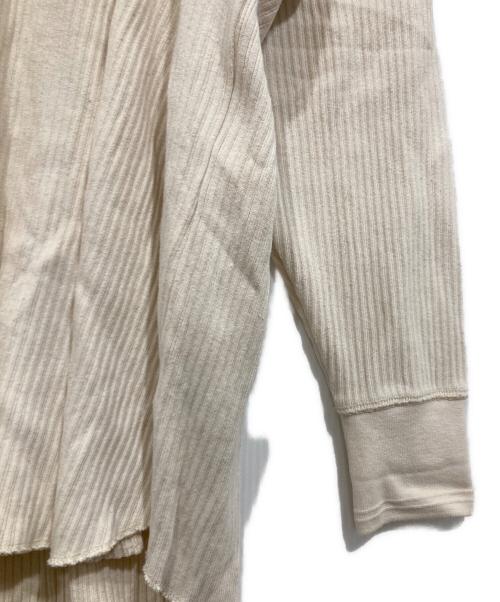 CLANE（クラネ）CLANE (クラネ) シェープラインヘビーリブトップス アイボリー サイズ:Mの古着・服飾アイテム