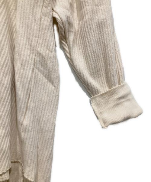 CLANE（クラネ）CLANE (クラネ) シェープラインヘビーリブトップス アイボリー サイズ:Mの古着・服飾アイテム
