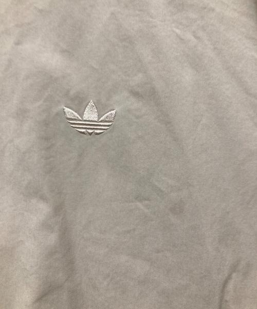 adidas（アディダス）adidas (アディダス) トラックスーツジャケット ベージュ サイズ:A：2XL、J：3XLの古着・服飾アイテム