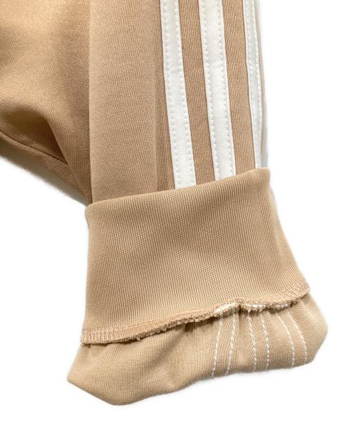 adidas（アディダス）adidas (アディダス) ファンネルネックトラックトップ ベージュ サイズ:A：2XL、J：3XLの古着・服飾アイテム