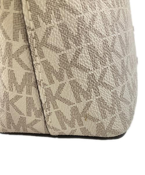 MICHAEL KORS（マイケルコース）MICHAEL KORS (マイケルコース) ショルダーバッグ ホワイト×ブラウンの古着・服飾アイテム