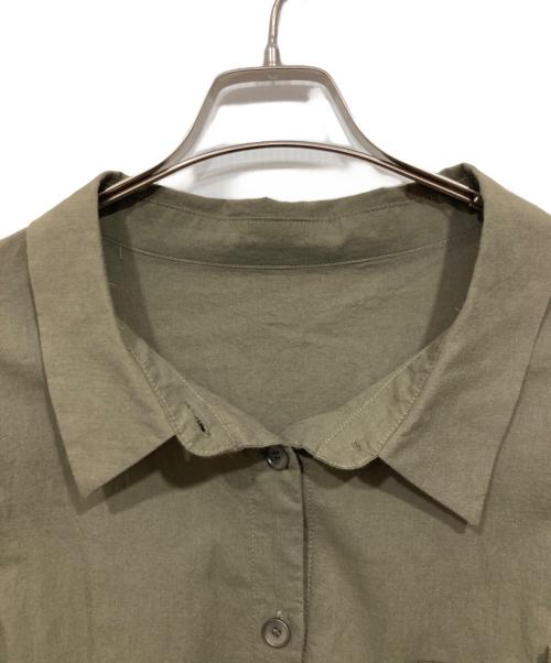 慈雨（ジウ）慈雨 (ジウ) デザインシャツワンピース グリーン サイズ:42の古着・服飾アイテム