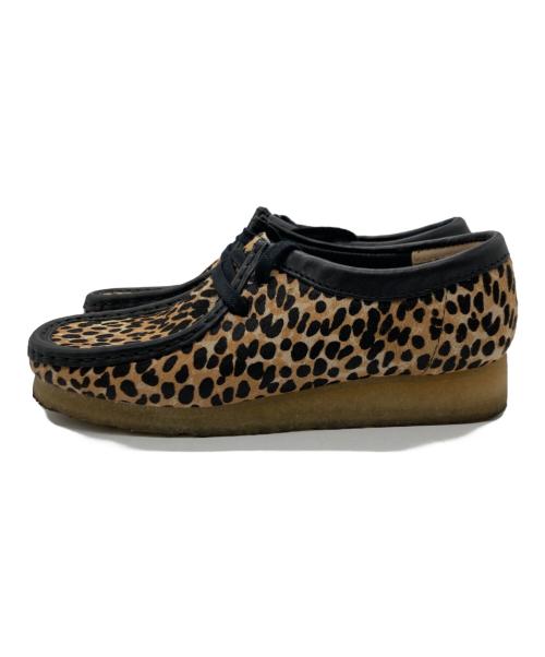 CLARKS（クラークス）CLARKS (クラークス) レオパードワラビーシューズ ベージュ サイズ:UK4 1/2 D、CN235の古着・服飾アイテム
