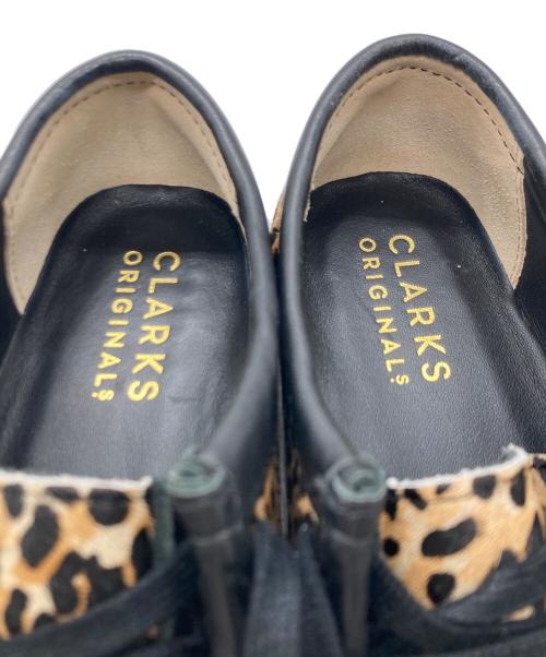 CLARKS（クラークス）CLARKS (クラークス) レオパードワラビーシューズ ベージュ サイズ:UK4 1/2 D、CN235の古着・服飾アイテム