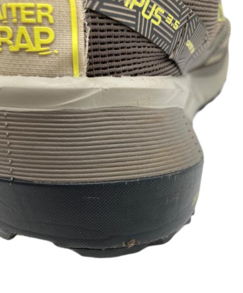 ALTRA（アルトラ）ALTRA (アルトラ) トレイルランニングシューズ OLYMPUS ベージュ サイズ:UK9.5の古着・服飾アイテム