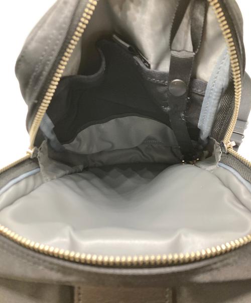 PORTER（ポーター）PORTER (ポーター) スリングショルダーバッグ / SLING SHOULDER BAG ブラックの古着・服飾アイテム
