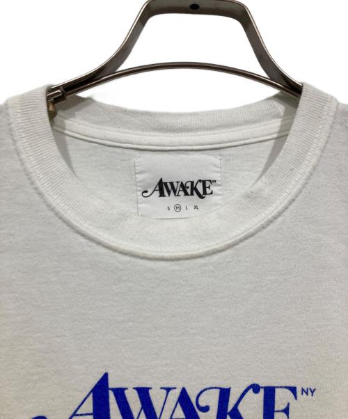 AWAKE（アウェイク）AWAKE (アウェイク) ロゴプリントTシャツ ホワイト サイズ:Mの古着・服飾アイテム