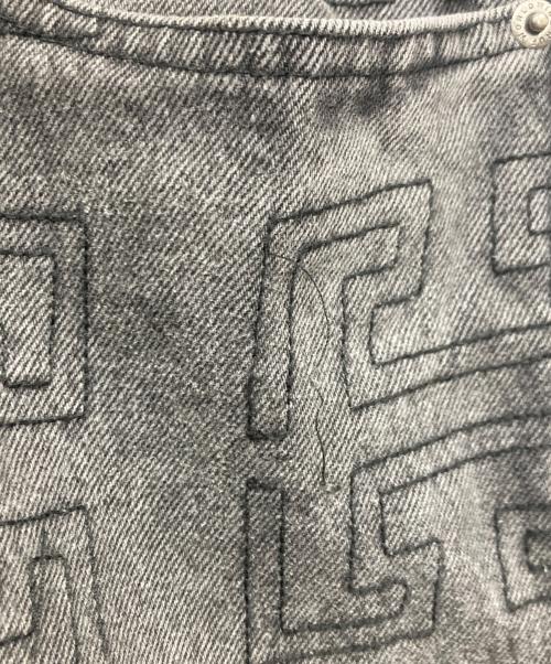 HUF（ハフ）HUF (ハフ) 刺繍デニムパンツ グレー サイズ:W34の古着・服飾アイテム