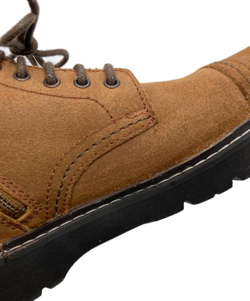 CLARKS（クラークス）CLARKS (クラークス) チャッカブーツ ブラウン サイズ:26.5の古着・服飾アイテム