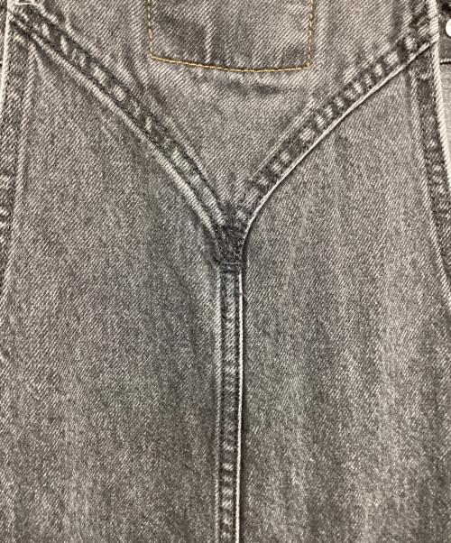 LEVI'S（リーバイス）LEVI'S (リーバイス) ユーズド加工 ブラックデニム オーバーオール ブラック サイズ:XLの古着・服飾アイテム