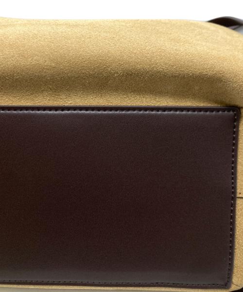 CHARLES & KEITH（チャールズアンドキース）CHARLES & KEITH (チャールズアンドキース) スウェードトートバッグ ブラウンの古着・服飾アイテム