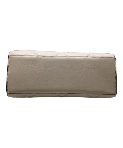 CHARLES & KEITH（チャールズアンドキース）CHARLES & KEITH (チャールズアンドキース) キルティングトートバッグ ベージュ×ブラックの古着・服飾アイテム
