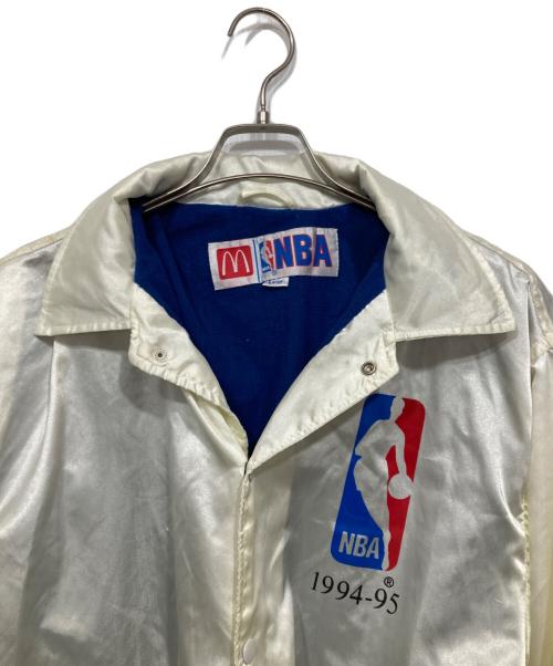 NBA（エヌビーエー）NBA (エヌビーエー) コーチジャケット ホワイト サイズ:Largeの古着・服飾アイテム