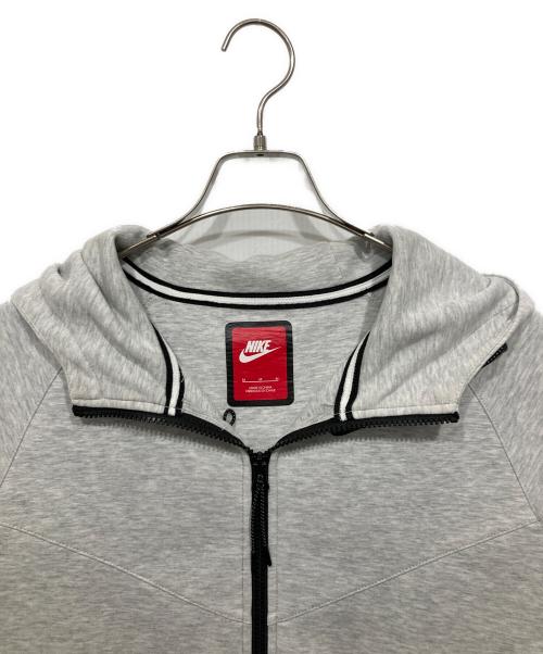 NIKE（ナイキ）NIKE (ナイキ) テックフェードウインドランナー グレー サイズ:Mの古着・服飾アイテム