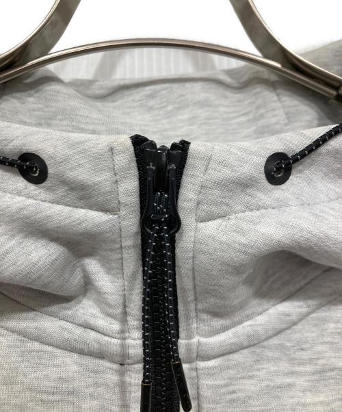 NIKE（ナイキ）NIKE (ナイキ) テックフェードウインドランナー グレー サイズ:Mの古着・服飾アイテム