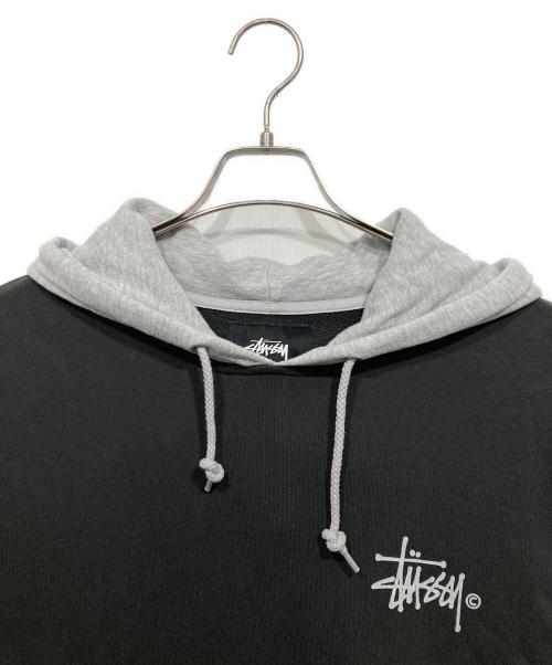 stussy（ステューシー）stussy (ステューシー) プルオーバーパーカー グレー サイズ:Mの古着・服飾アイテム