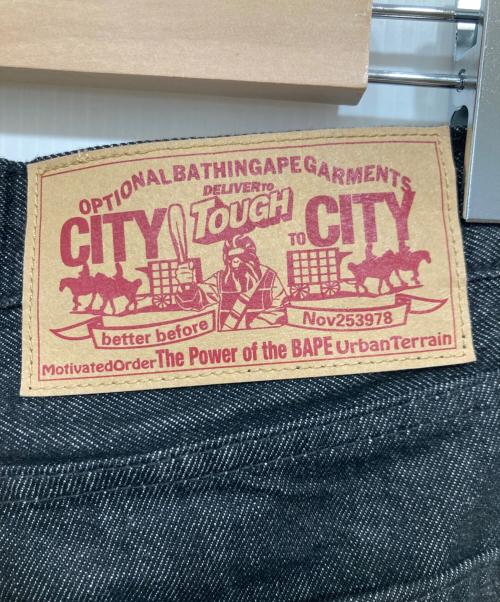 A BATHING APE（アベイシングエイプ）A BATHING APE (アベイシングエイプ) デニムパンツ / Sta Regular Fit 13oz Denim Jeans ブラック サイズ:Sの古着・服飾アイテム