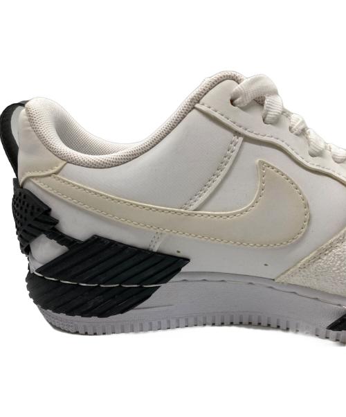 NIKE（ナイキ）NIKE (ナイキ) ローカットスニーカー / NDSTRKT AF1 ホワイト×ブラック サイズ:26.5の古着・服飾アイテム