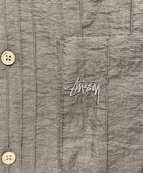 stussy（ステューシー）stussy (ステューシー) 半袖シャツ / PLEATED TEXTURED SHIRT ブラック サイズ:Ｓの古着・服飾アイテム