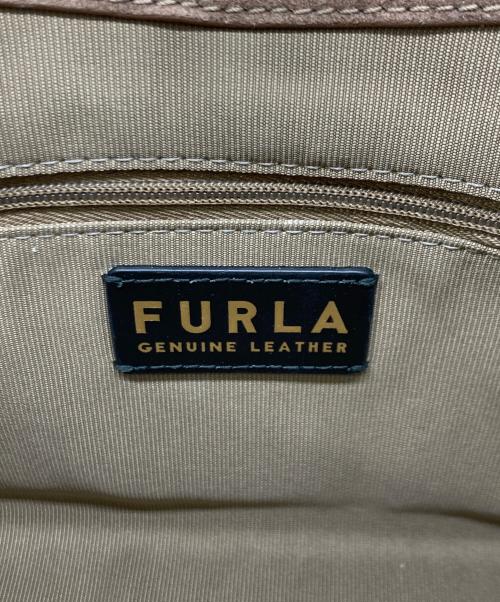 FURLA（フルラ）FURLA (フルラ) ダナエショルダーバッグ / DANAE S SOFT HOBO グレージュの古着・服飾アイテム