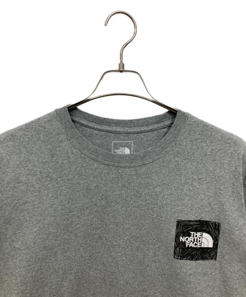 THE NORTH FACE（ザ ノース フェイス）THE NORTH FACE (ザ ノース フェイス) ロングスリーブスリーブグラフィックティー グレー サイズ:Lの古着・服飾アイテム