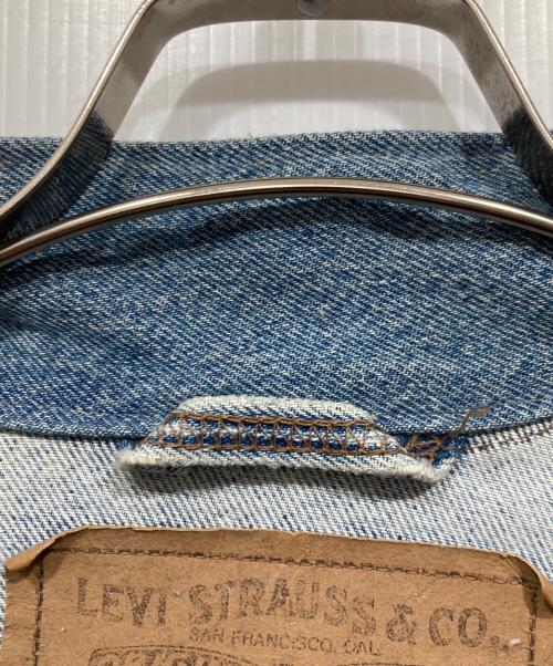 LEVI'S（リーバイス）LEVI'S (リーバイス) デニムジャケット インディゴ サイズ:MEDIUMの古着・服飾アイテム