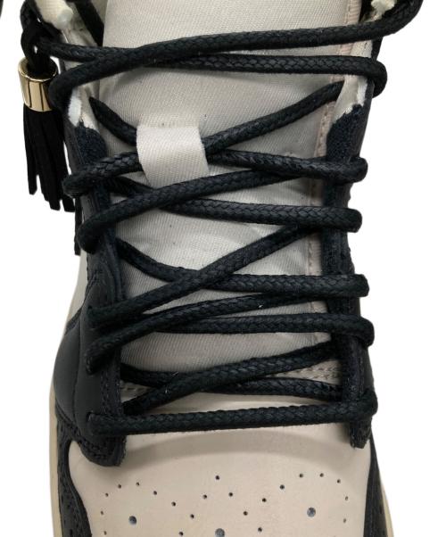 NIKE（ナイキ）NIKE (ナイキ) ハイカットスニーカー / AIR JORDAN 1 MID SE/ Off Noir/Chalk ホワイト×ネイビー / Off Noir/Chalk サイズ:27.5の古着・服飾アイテム