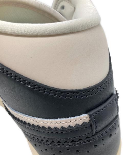 NIKE（ナイキ）NIKE (ナイキ) ハイカットスニーカー / AIR JORDAN 1 MID SE/ Off Noir/Chalk ホワイト×ネイビー / Off Noir/Chalk サイズ:27.5の古着・服飾アイテム