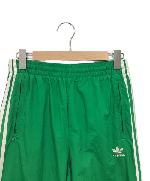 adidas（アディダス）adidas (アディダス) アディカラー ウーブン ファイヤーバードトラックパンツ グリーン サイズ:Mの古着・服飾アイテム