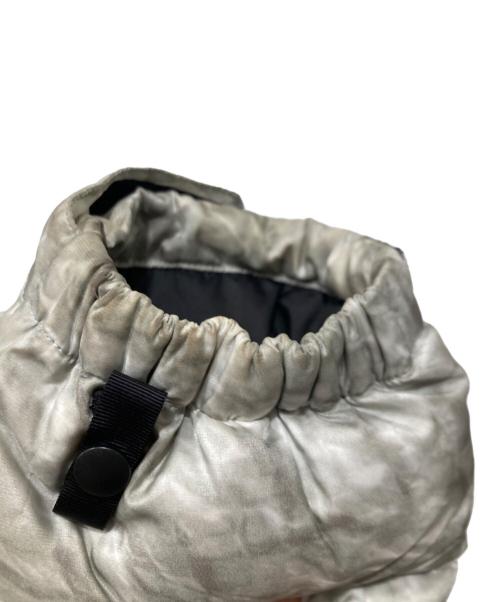 THE NORTH FACE（ザ ノース フェイス）THE NORTH FACE (ザ ノース フェイス) Supreme (シュプリーム) ペーパープリントヌプシダウンジャケット / Paper Print Nuptse Jacket グレー サイズ:Lの古着・服飾アイテム