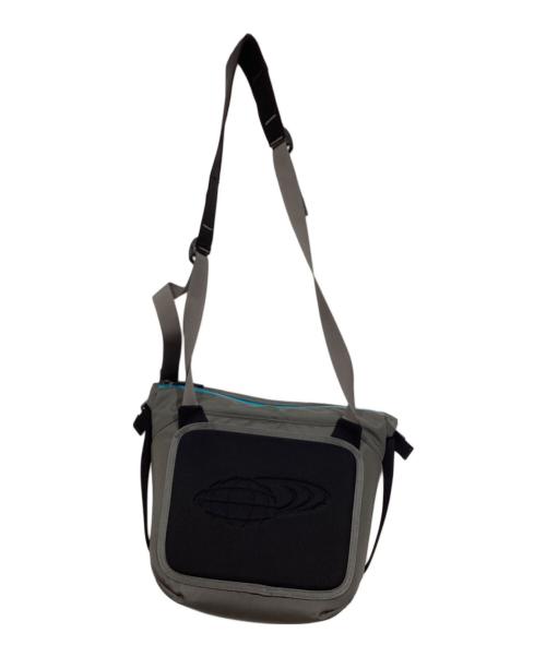 ARC'TERYX（アークテリクス）ARC'TERYX (アークテリクス) BEAMS (ビームス) 別注 ARRO 8 SHOULDER BAG グレーの古着・服飾アイテム