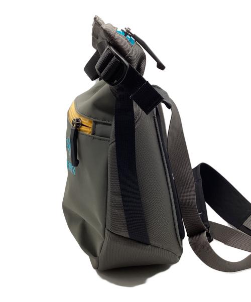 ARC'TERYX（アークテリクス）ARC'TERYX (アークテリクス) BEAMS (ビームス) 別注 ARRO 8 SHOULDER BAG グレーの古着・服飾アイテム