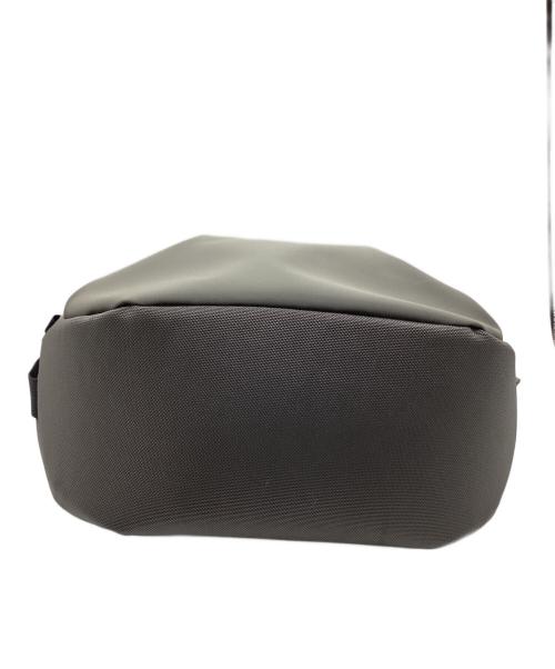 ARC'TERYX（アークテリクス）ARC'TERYX (アークテリクス) BEAMS (ビームス) 別注 ARRO 8 SHOULDER BAG グレーの古着・服飾アイテム