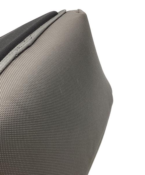 ARC'TERYX（アークテリクス）ARC'TERYX (アークテリクス) BEAMS (ビームス) 別注 ARRO 8 SHOULDER BAG グレーの古着・服飾アイテム