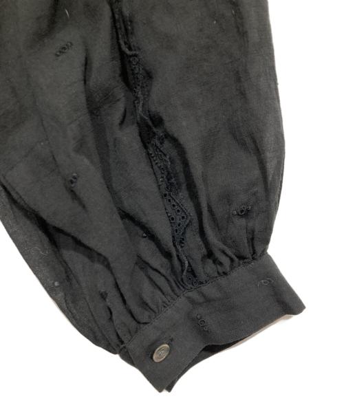 BALLSEY（ボールジィ）BALLSEY (ボールジィ) コットンガーゼエンブロイダリー ギャザーネックブラウス ブラック サイズ:36の古着・服飾アイテム