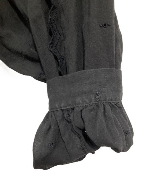BALLSEY（ボールジィ）BALLSEY (ボールジィ) コットンガーゼエンブロイダリー ギャザーネックブラウス ブラック サイズ:36の古着・服飾アイテム